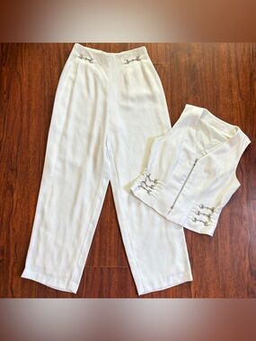 V2K Cache 2 Piece Set Suit 8/Medium Sleeveless Blazer Vest Trouser White Preppy